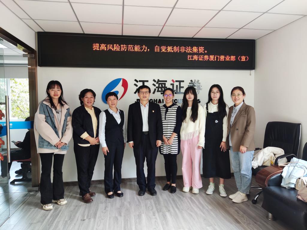 说明: 4fb932b1c85fc461514cb9ccaacc904